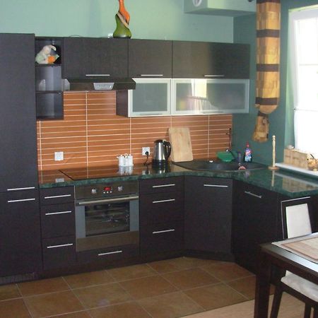 Apartment With Terrace Ревал Екстериор снимка